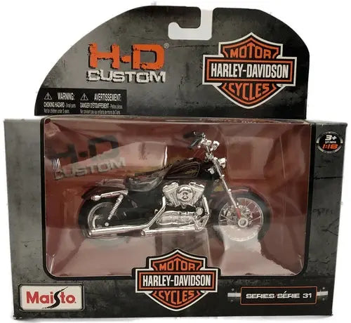 Maisto - Motorcycles Series 37-1/18 2012 Harley-Davidson® XL 1200V Seventy-Two - DiecastModeler.com