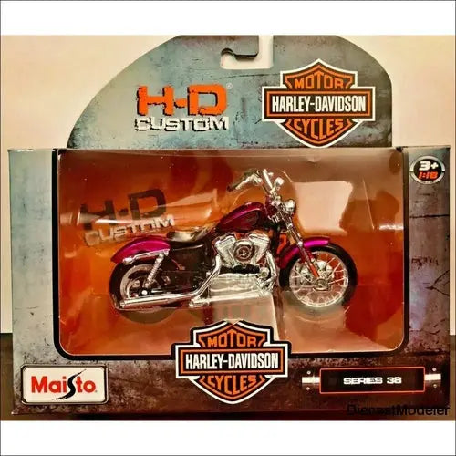 Maisto- Harley-Davidson Motorcycles Series 38-1/18 scale - 2013 XL1200V - DiecastModeler.com