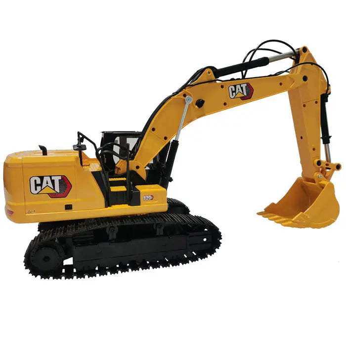 1:16 Cat® 320 Radio Control Excavator with Bucket, Grapple and Hammer Attachments - DiecastModeler.com