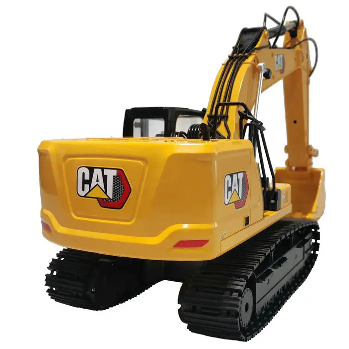 1:16 Cat® 320 Radio Control Excavator with Bucket, Grapple and Hammer Attachments - DiecastModeler.com