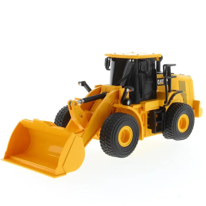 1:35 RC Cat® 950M Wheel Loader