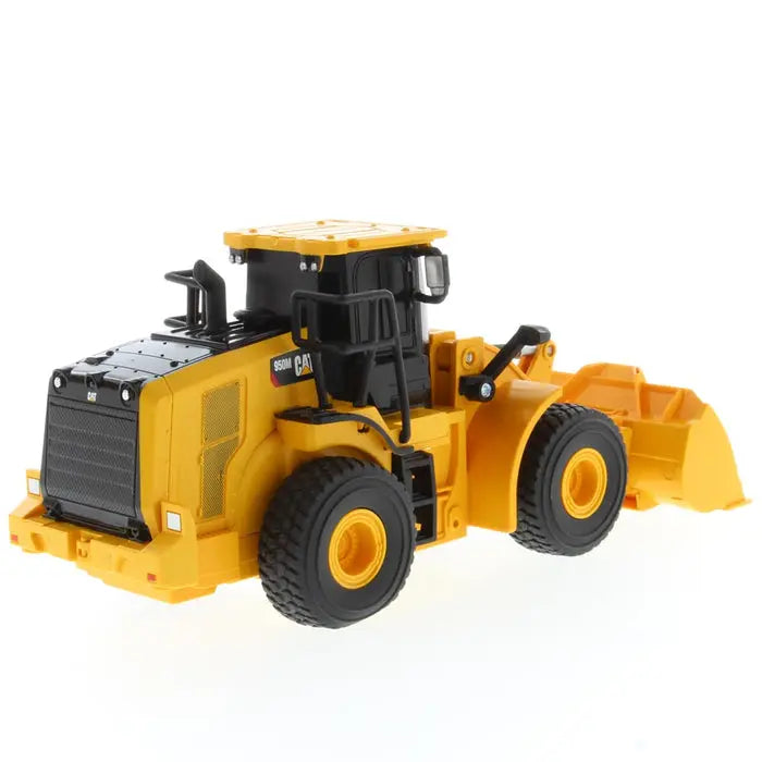 1:35 RC Cat® 950M Wheel Loader