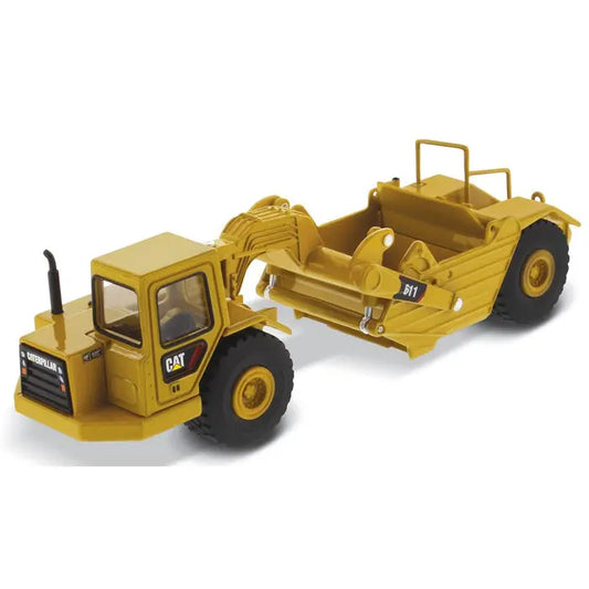 1:64 Cat Wheel Tractor 611 Scraper