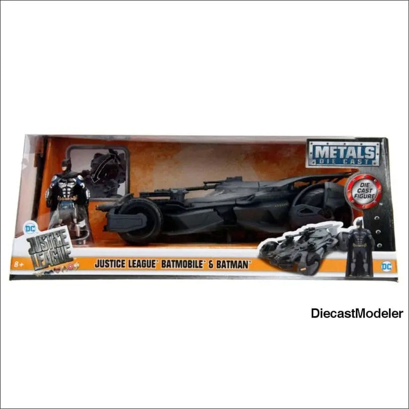 2017 Justice League Batmobile with Batman figure (1:24, diecast model car) - DiecastModeler.com