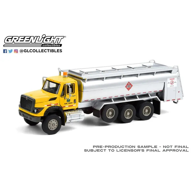 2018 International WorkStar Tanker Truck - Pennsylvania Department of Transportation (PennDOT) - DiecastModeler.com