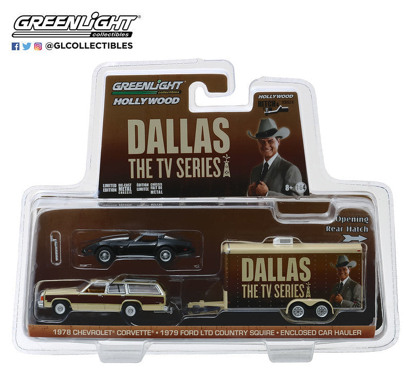  Greenlight - Hitch & Tow -1979 Ford LTD Country Squire with 1978 Corvette