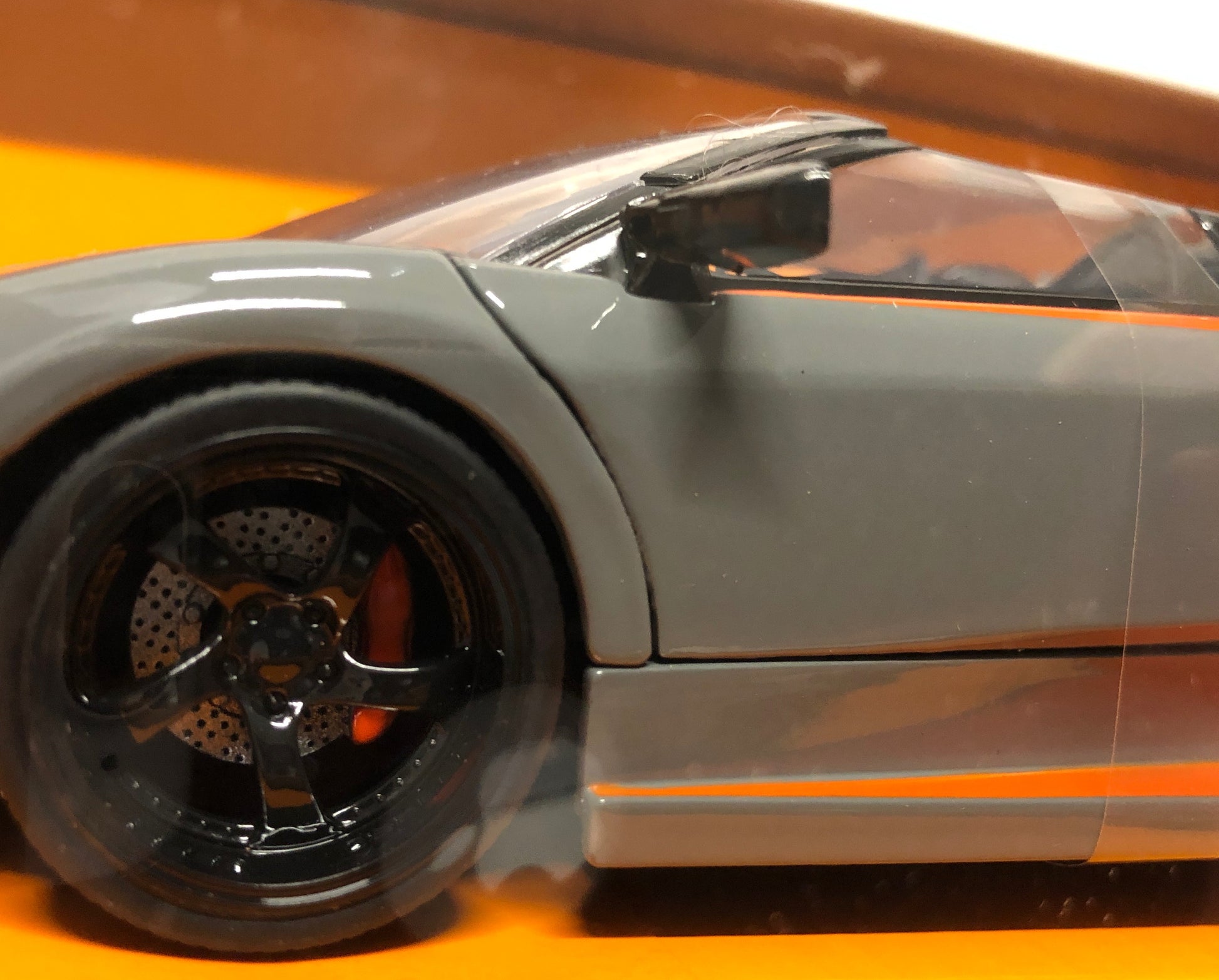  Jada Toys Hyper-Spec - 2010 Lamborghini Murcielago Roadster  1:24