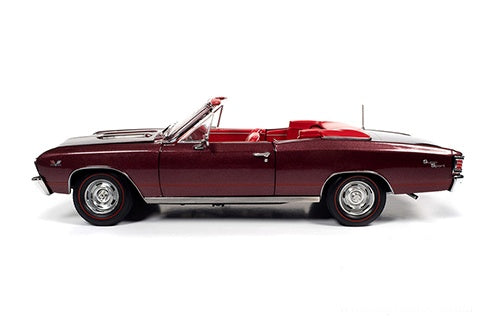 Auto World American Muscle - Chevrolet® Chevelle™ SS 396 Convertible (1967, 1/18 scale diecast model car, Madiera Maroon) AMM1244