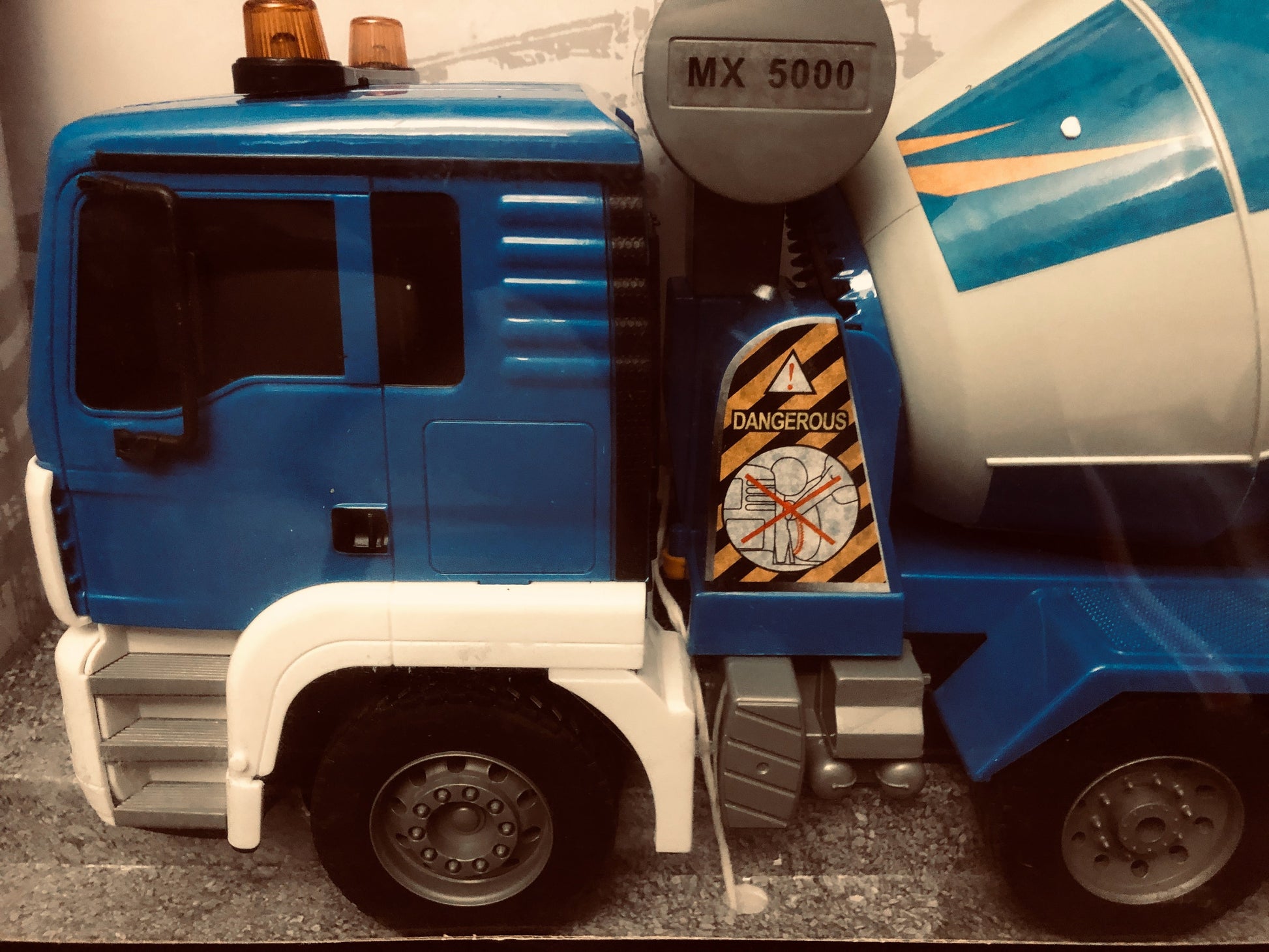  RC Truck Model Electronic 1:20 Scale RC Cement Mixer Truck