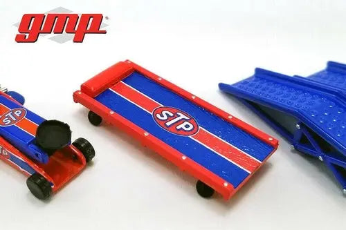 STP Oil Garage Shop Tool Set 1 (5 pc. set, 1:18 Scale)(DISC) - DiecastModeler.com