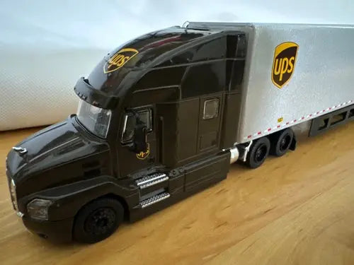 United Parcel Service (UPS). Tractor-Trailer 18 wheeler- 1:64 scale - DiecastModeler.com