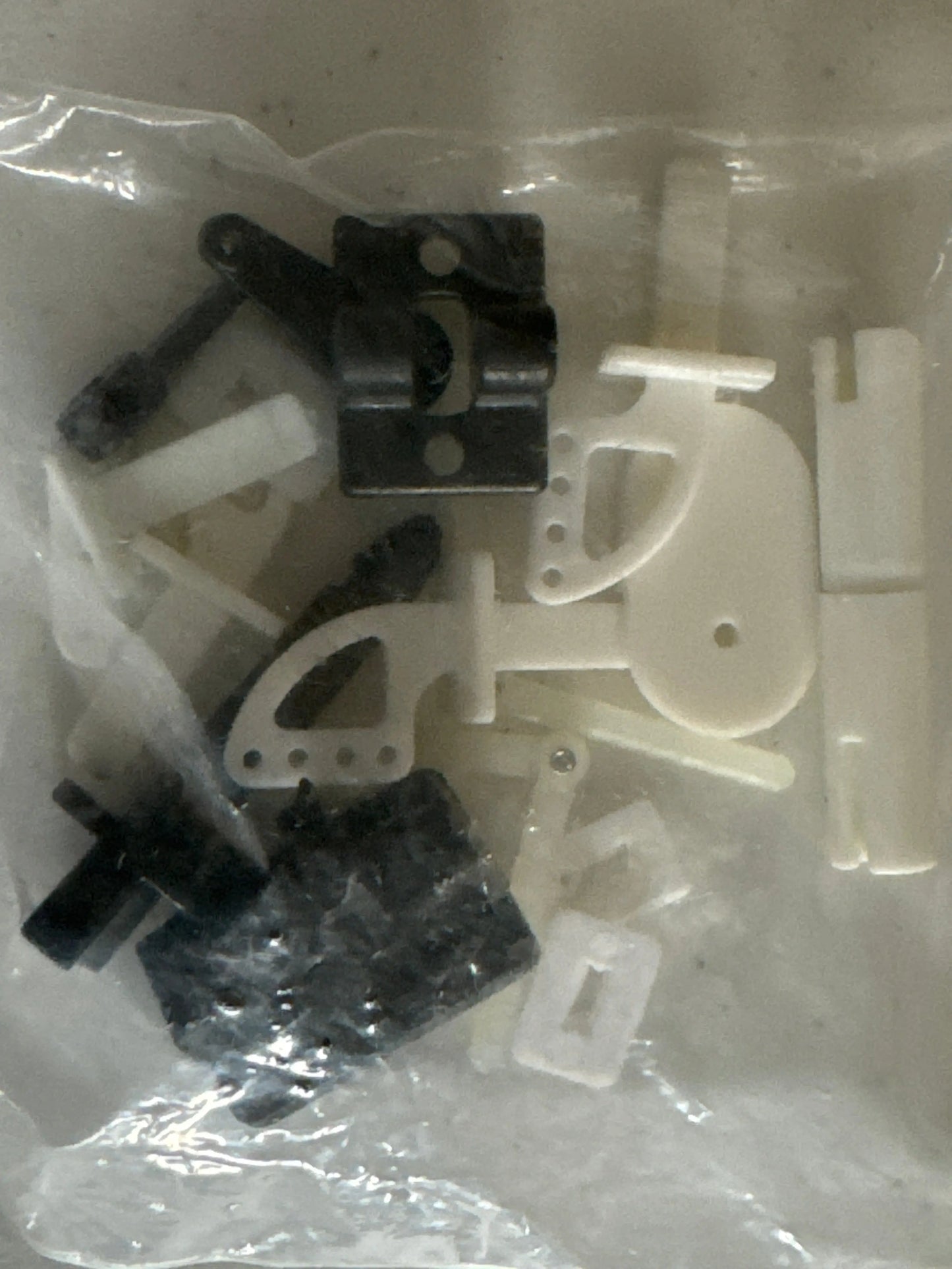 Versa Hybrid Small Plastic Parts bag - DiecastModeler.com