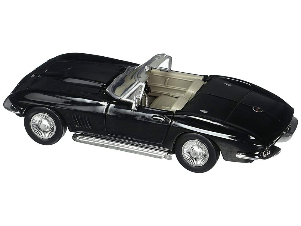 1967 Chevrolet Corvette Convertible Black 1/24 Diecast Model Car by Motormax view 2