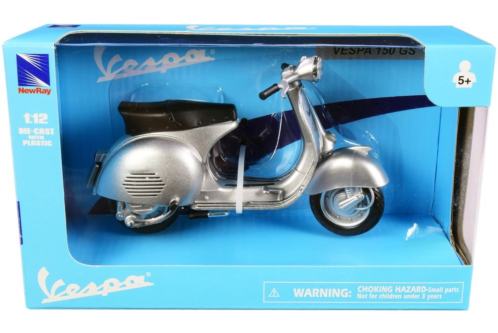 Vespa 150 GS Silver Metallic 1/12 Diecast Motorcycle Model by New Ray view 3