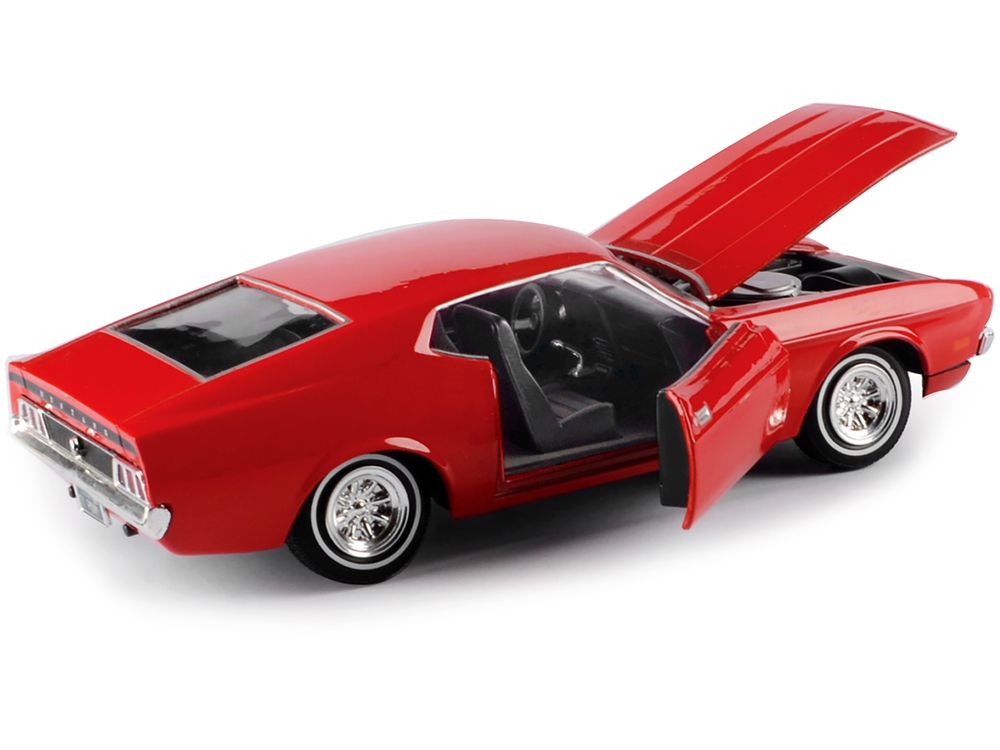 1971 Ford Mustang Sportsroof Red 1/24 Diecast Model Car by Motormax view 2
