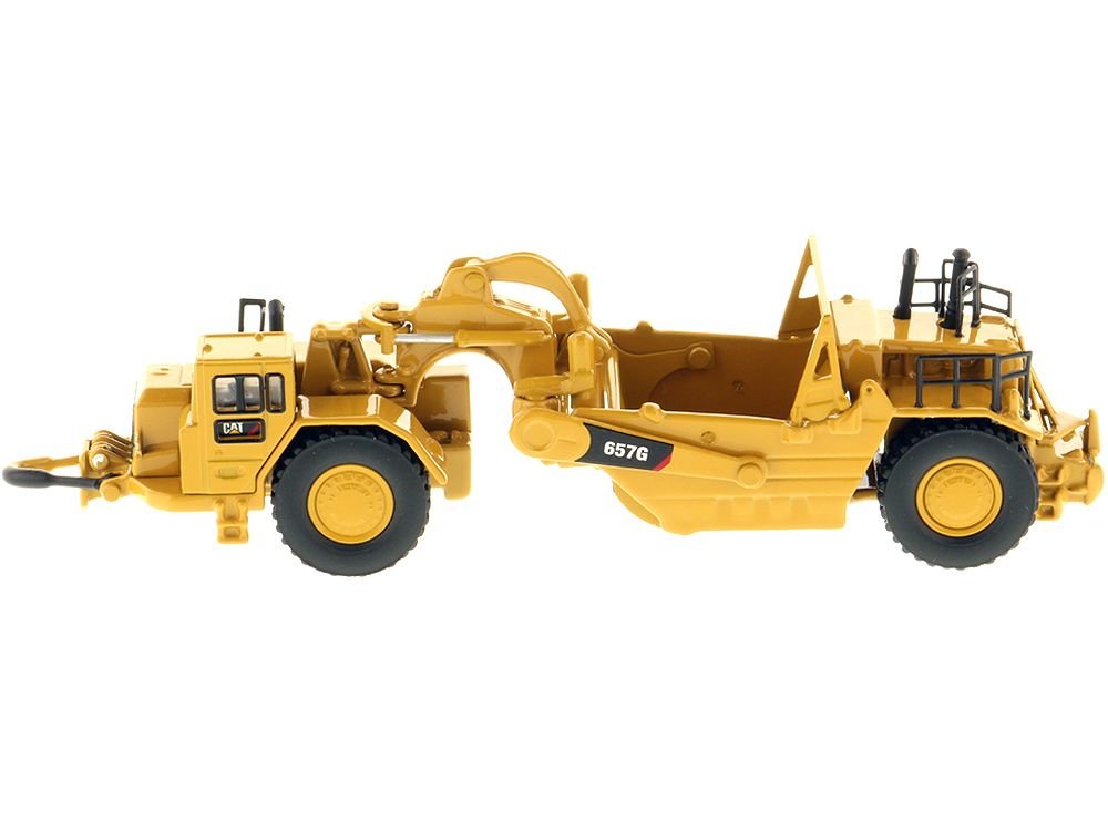 CAT Caterpillar 657G Wheeled Scraper Tractor "High Line" Series 1/125 Diecast Model by Diecast Masters view 2