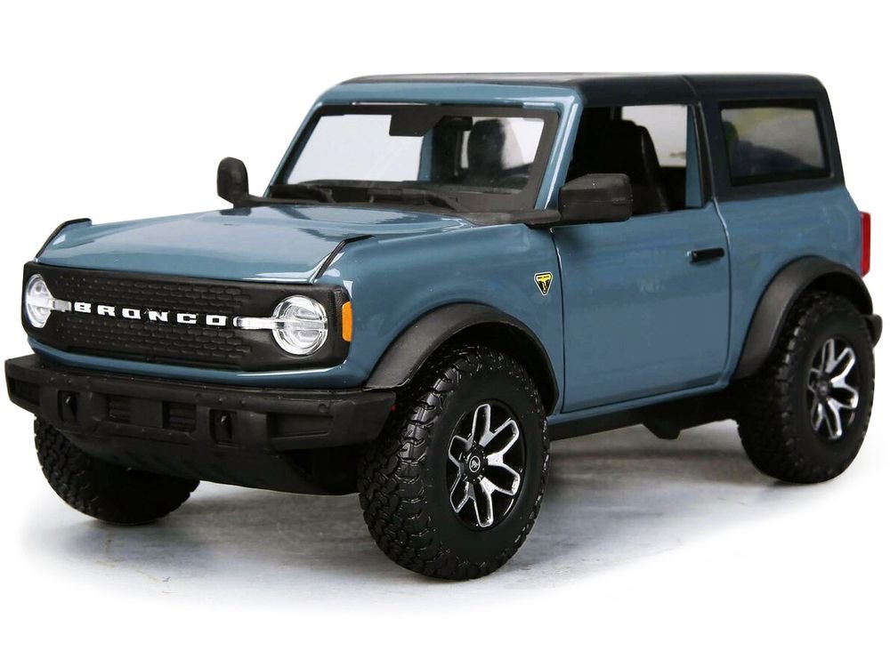 2021 Ford Bronco Badlands Blue with Black Top "Special Edition" 1/24 Diecast Model Car by Maisto view 2