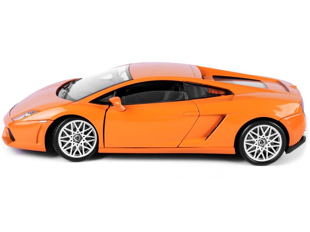 Lamborghini LP 560-4 Orange 1/18 Diecast Car Model by Motormax view 4