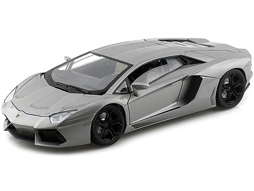 Lamborghini Aventador LP700-4 Gray Metallic 1/18 Diecast Model Car by Motormax view 2