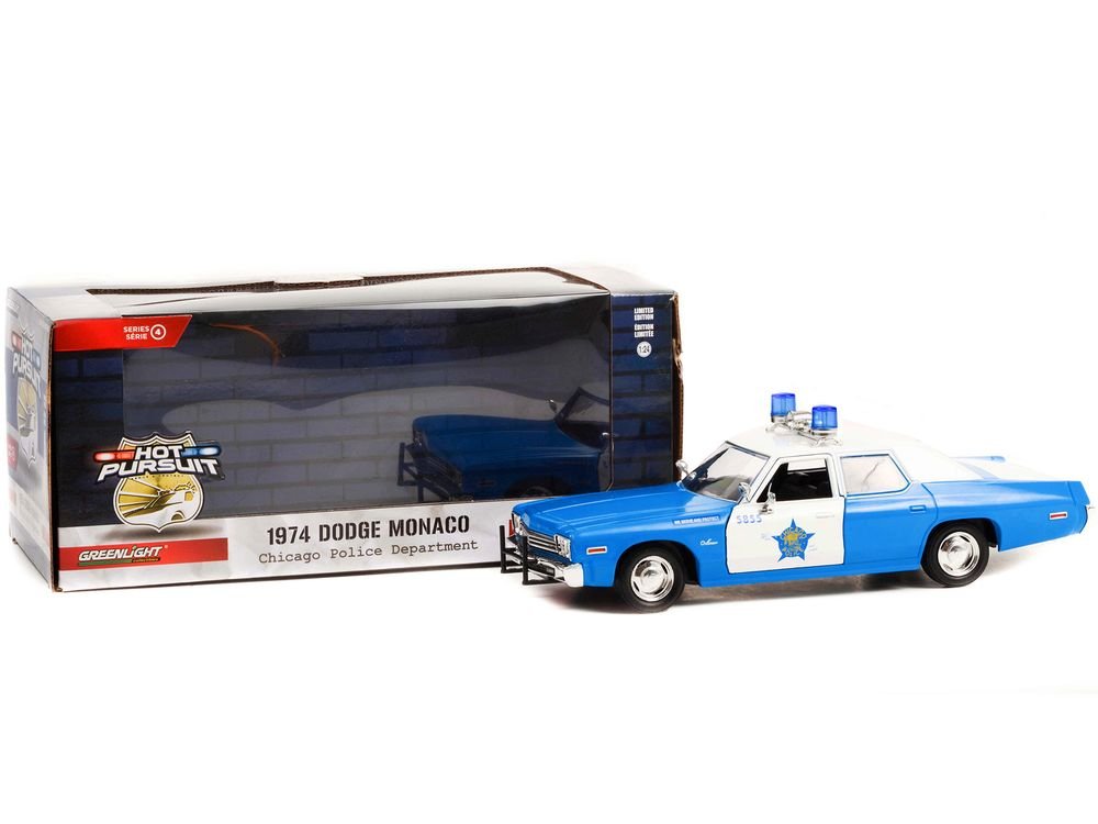 1974 Dodge Monaco Blue and White CPD "Chicago Police Department" (Illinois) "Hot Pursuit" Series 1/24 Diecast Model Car by Greenlight view 3