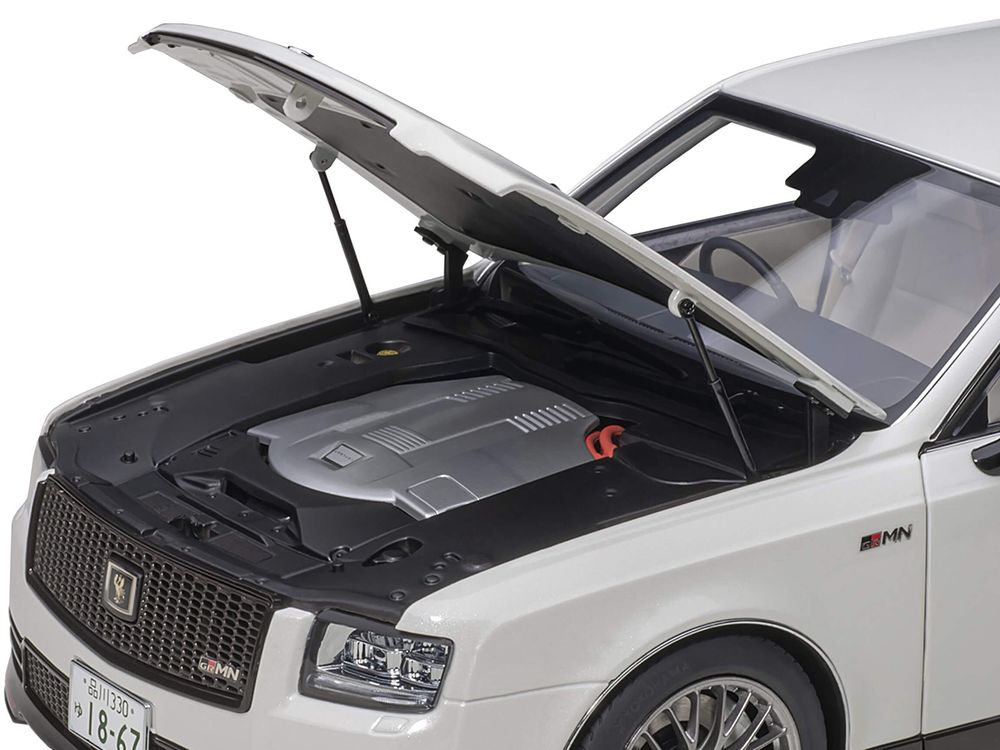 Toyota Century GRMN RHD (Right Hand Drive) Pearl White 1/18 Model Car by Autoart view 3