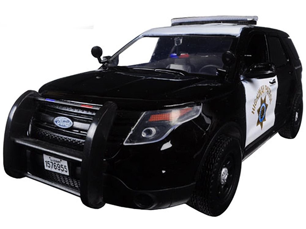 2015 Ford Interceptor Police Utility "California Highway Patrol" (CHP) Black and White 1/24 Diecast Model Car by Motormax view 2