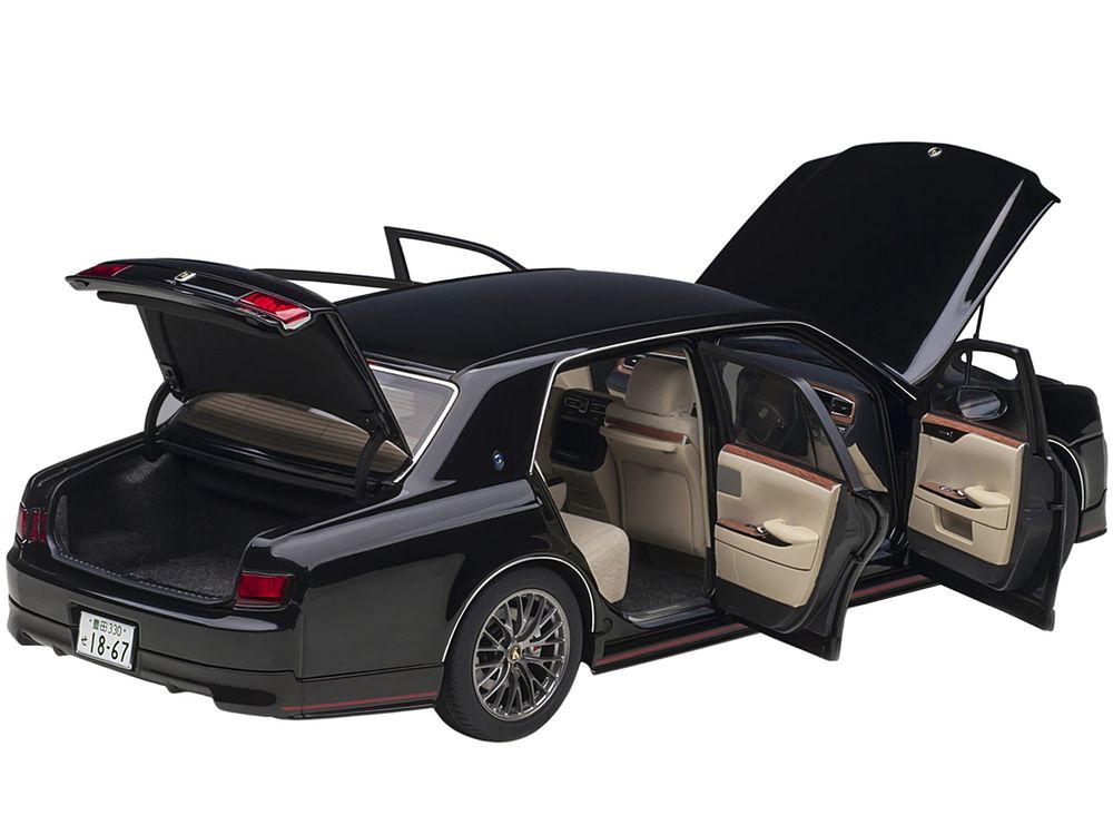 Toyota Century GRMN RHD (Right Hand Drive) Black 1/18 Model Car by Autoart view 2