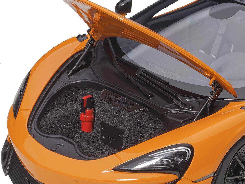 Mclaren 600LT Myan Orange and Carbon 1/18 Model Car by Autoart view 3