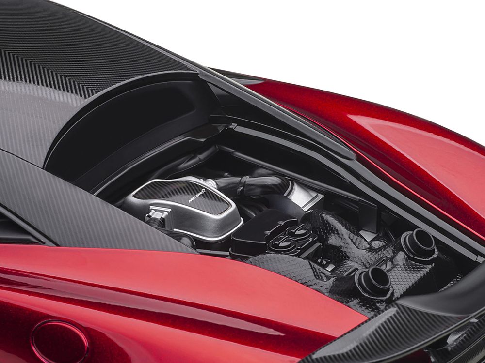 Mclaren 600LT Vermillion Red and Carbon 1/18 Model Car by Autoart view 4