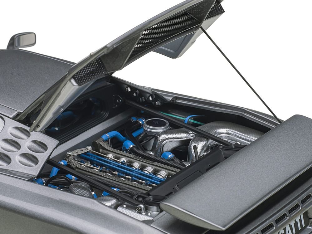 Bugatti EB110 SS Super Sport Grigio Metalizzatto Silver Metallic with Silver Wheels 1/18 Model Car by Autoart view 5