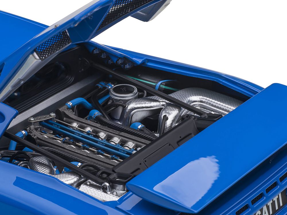 Bugatti EB110 SS Super Sport French Racing Blue with Silver Wheels 1/18 Model Car by Autoart view 4