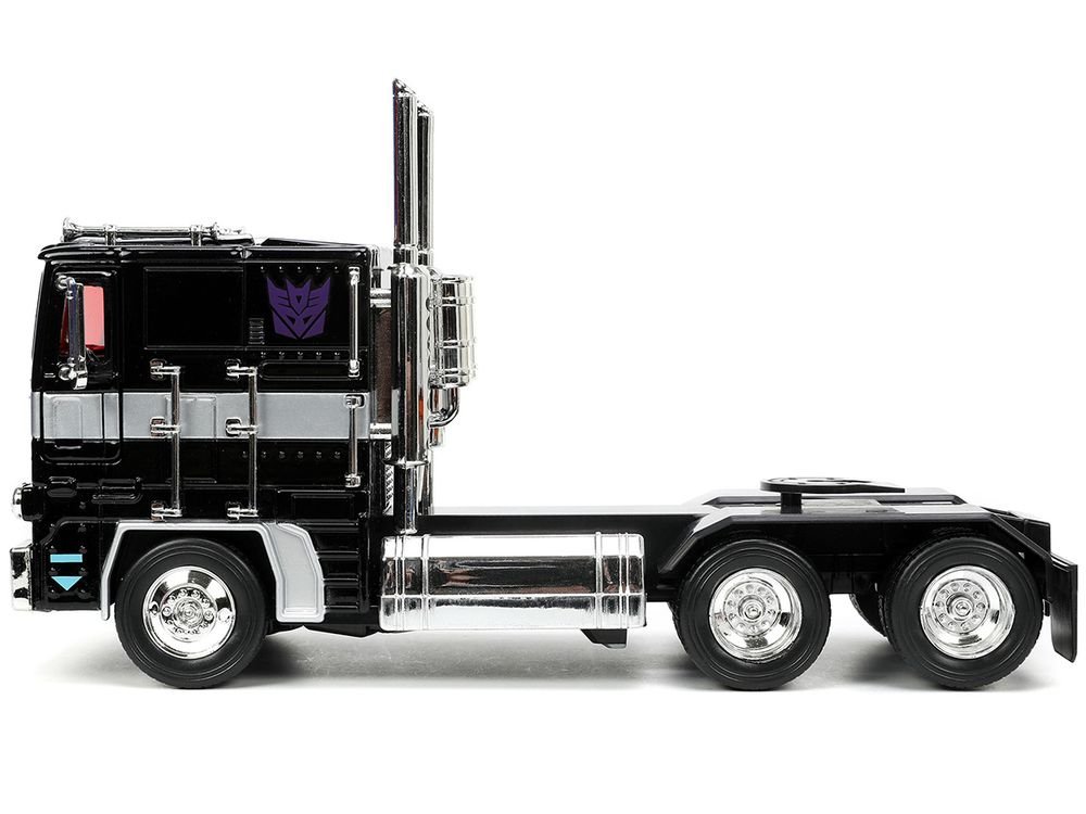 Decepticon Nemesis Prime with Robot on Chassis "Transformers" TV Series "Hollywood Rides" Series 1/24 Diecast Model by Jada view 2