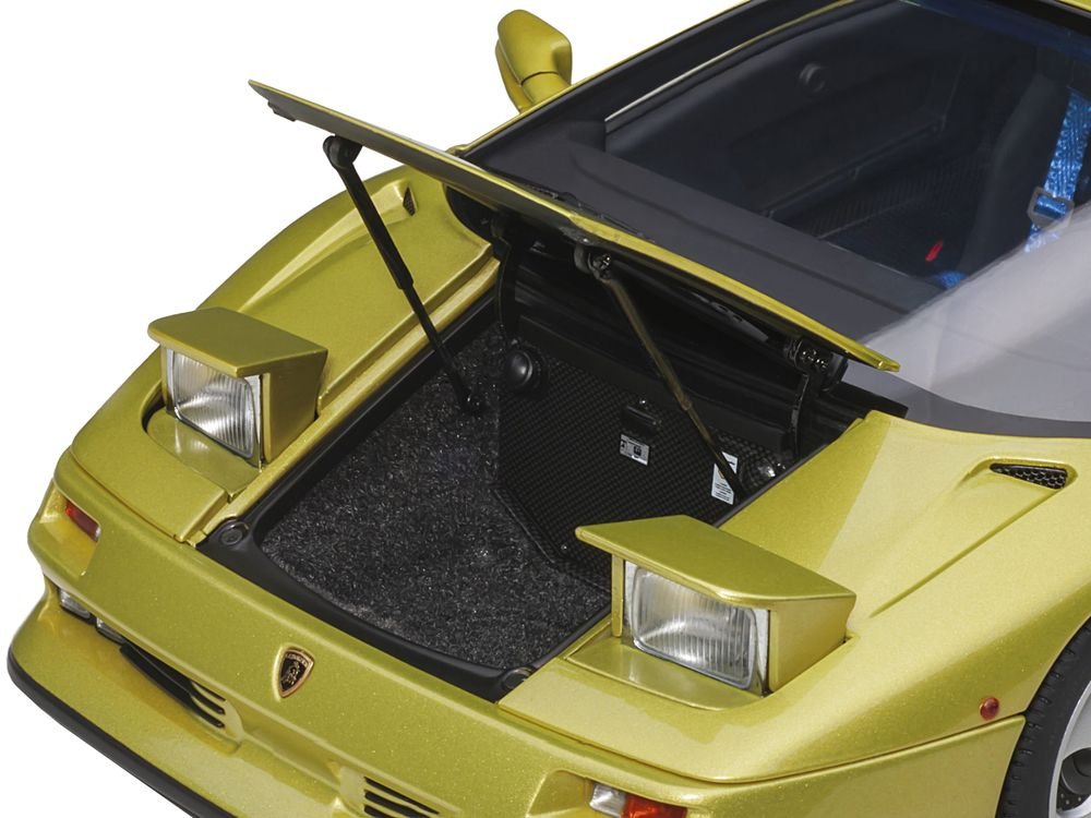 Lamborghini Diablo SE30 Giallo Spyder Yellow Metallic 1/18 Model Car by Autoart view 3