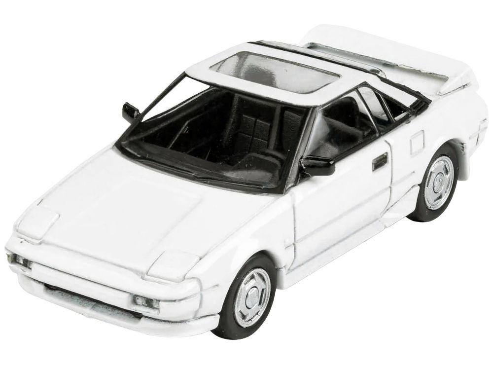 1985 Toyota MR2 MK1 Super White with Sunroof 1/64 Diecast Model Car by Paragon Models view 4