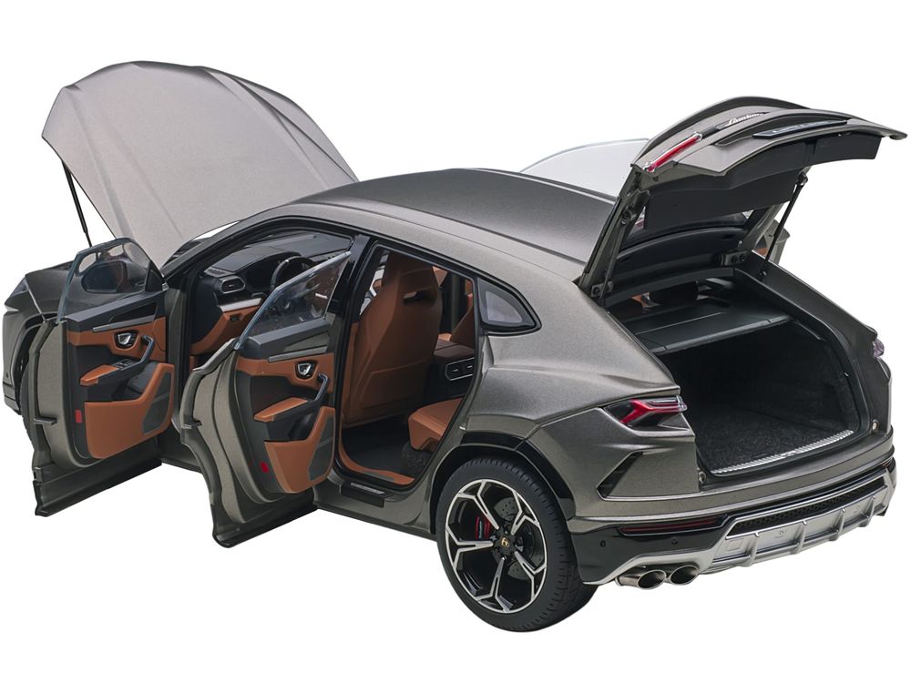 Lamborghini Urus Grigio Lynx Gray Metallic 1/18 Model Car by Autoart view 2