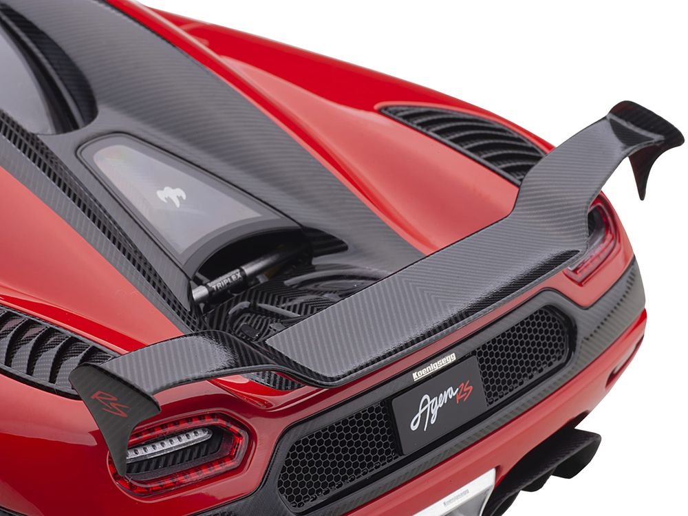Koenigsegg Agera RS Chili Red with Black Accents 1/18  Model Car by Autoart view 4