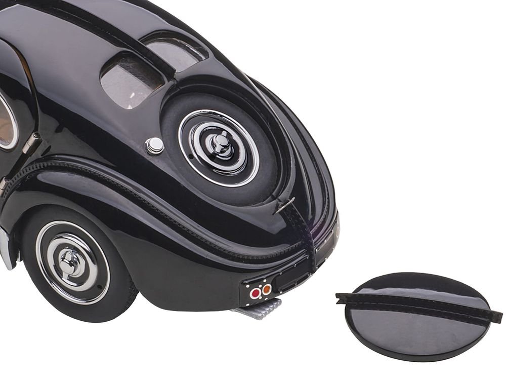 1938 Bugatti Type 57SC Atlantic with Disc Wheels Black 1/43 Diecast Model Car by Autoart view 5