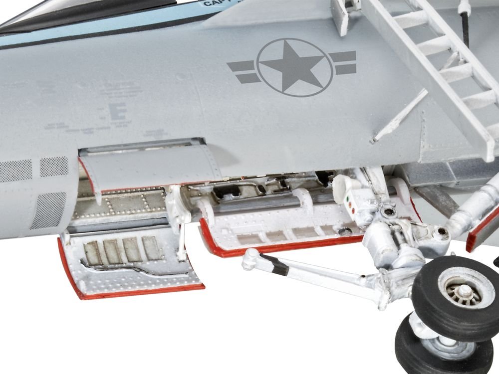 Level 5 Model Kit Maverick's F/A-18E Super Hornet Jet "Top Gun: Maverick" (2022) Movie 1/48 Scale Model by Revell view 3