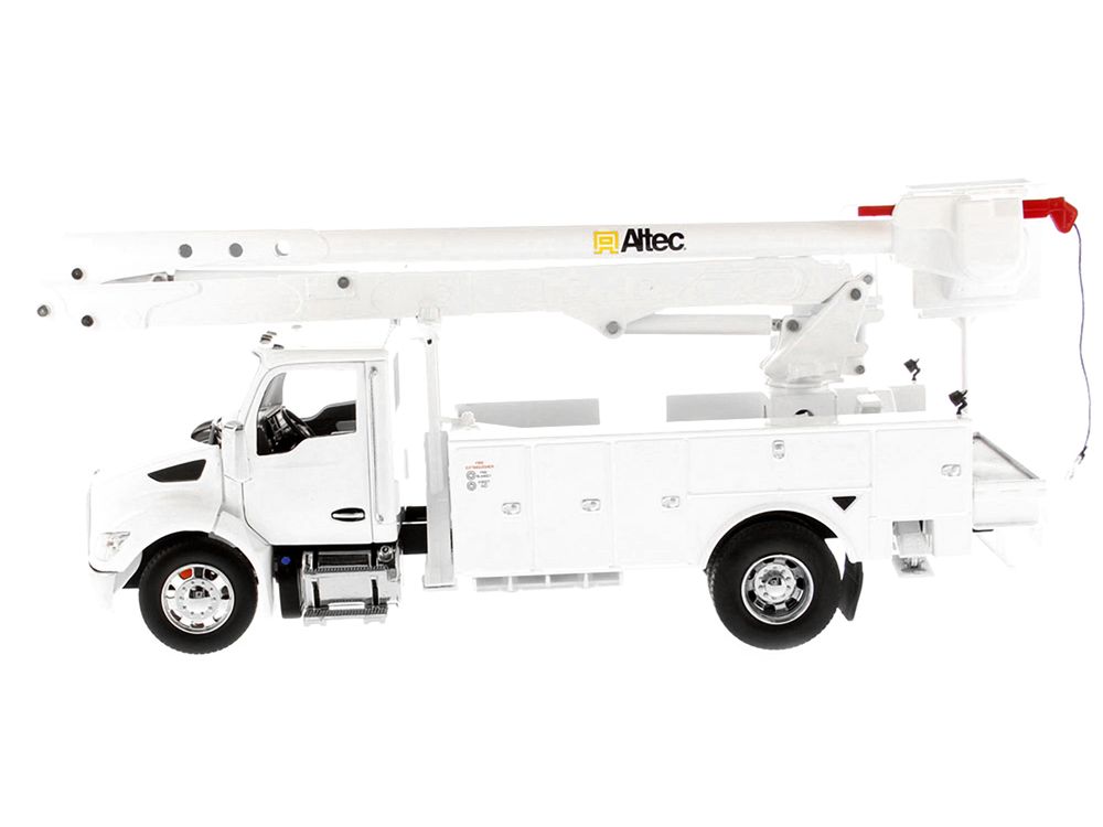 Kenworth T380 with Altec AA55 Aerial Service Truck White "Transport Series" 1/32 Diecast Model by Diecast Masters view 2