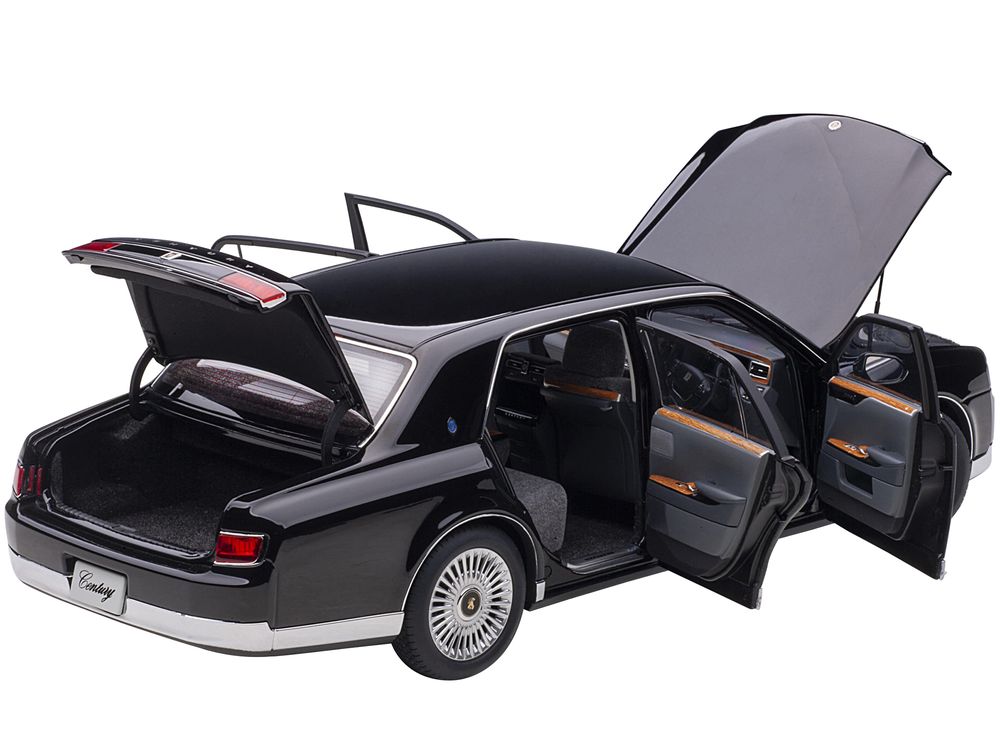 Toyota Century RHD (Right Hand Drive) Black 1/18 Model Car by Autoart view 2