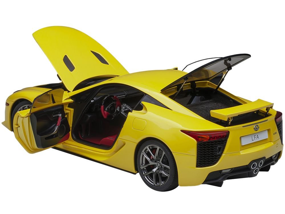Lexus LFA Pearl Yellow with Red and Black Interior 1/18 Model Car by Autoart view 2