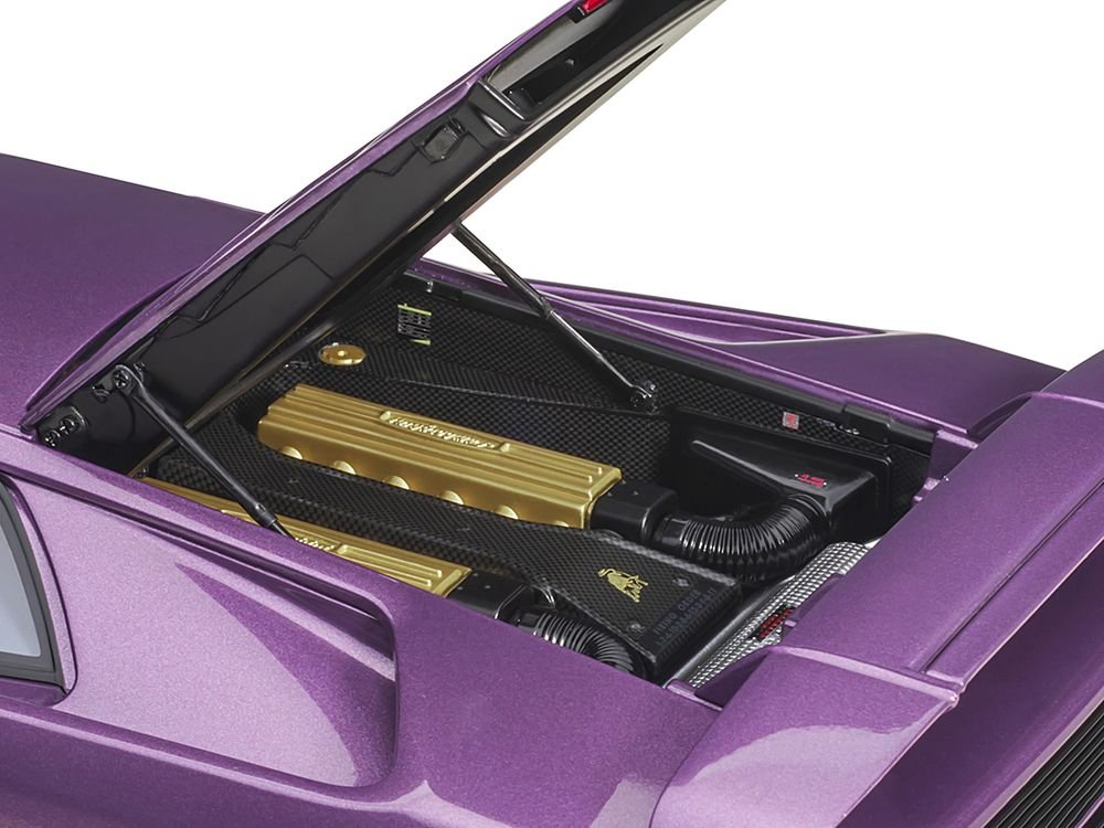 Lamborghini Diablo SE30 Viola Purple Metallic 1/18 Model Car by Autoart view 4