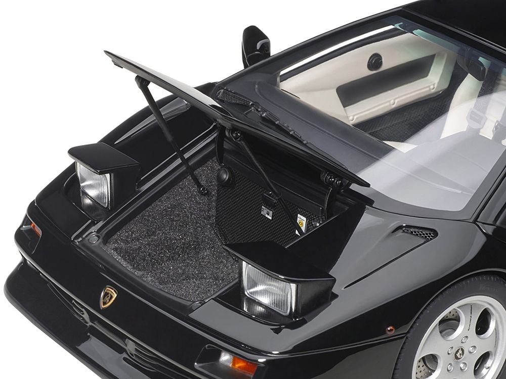 Lamborghini Diablo SE30 Deep Black Metallic 1/18 Model Car by Autoart view 3