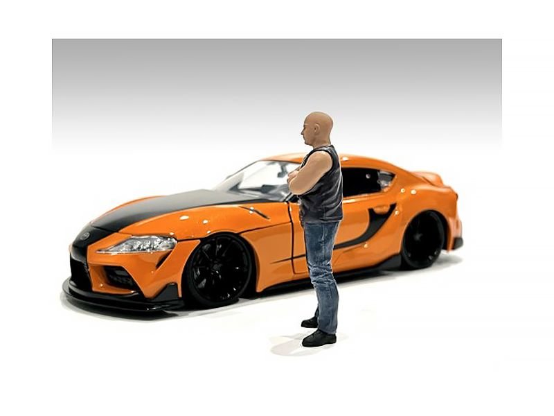 "Car Meet 3" Figurine 1 for 1/24 Scale Models by American Diorama view 3