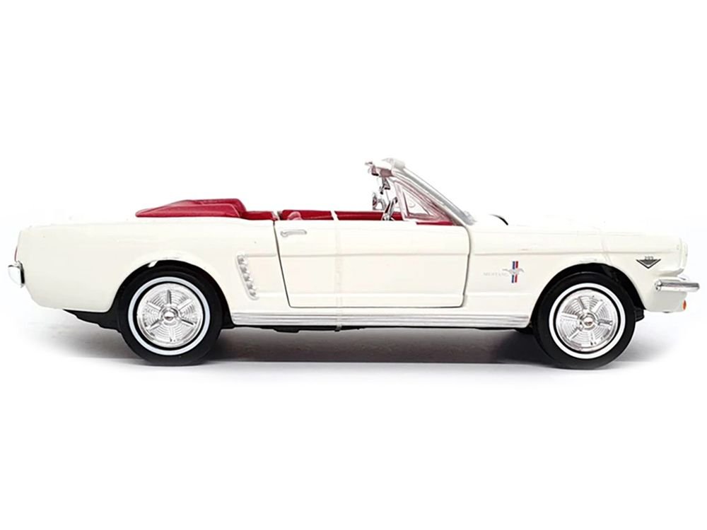 1964 1/2 Ford Mustang Convertible White with Red Interior James Bond 007 "Goldfinger" (1964) Movie "James Bond Collection" Series 1/24 Diecast Model Car by Motormax view 2