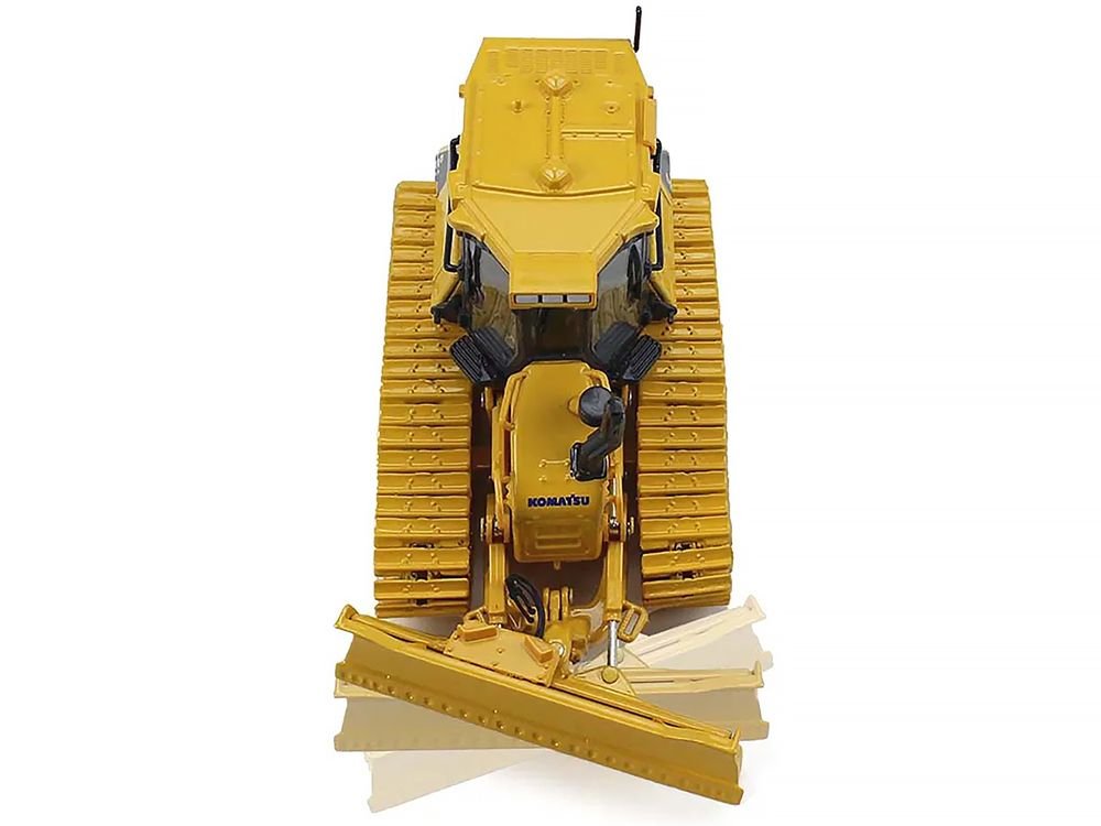 Komatsu D51PXi-24 Dozer with Hitch 1/50 Diecast Model by First Gear view 4