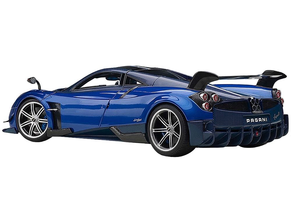 Pagani Huayra BC Blu Francia / Candy Blue Metallic with Carbon Accents 1/18 Model Car by Autoart view 4