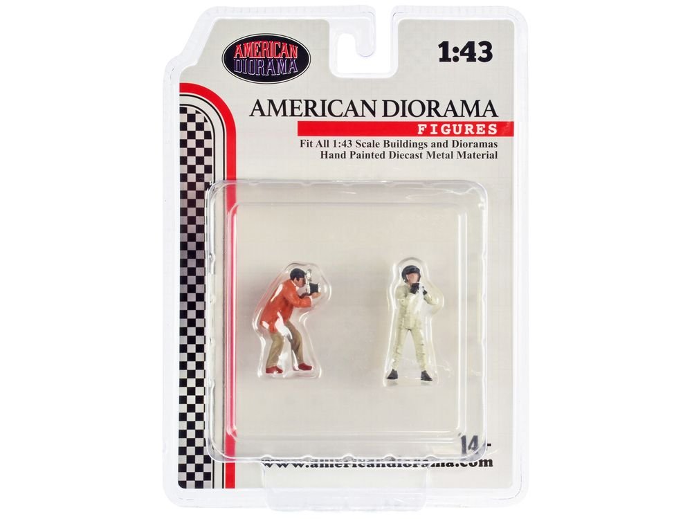 "Race Day" Two Diecast Figures Set 2 for 1/43 Scale Models by American Diorama view 3