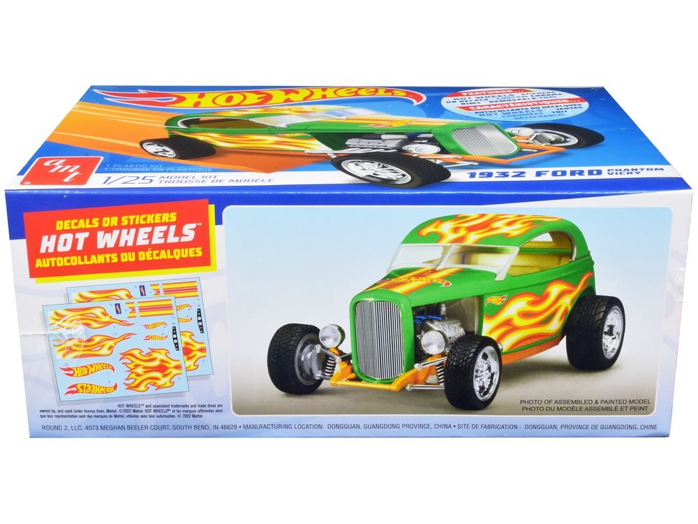 Skill 2 Model Kit 1932 Ford Phantom Vicky "Hot Wheels" 1/25 Scale Model by AMT view 2