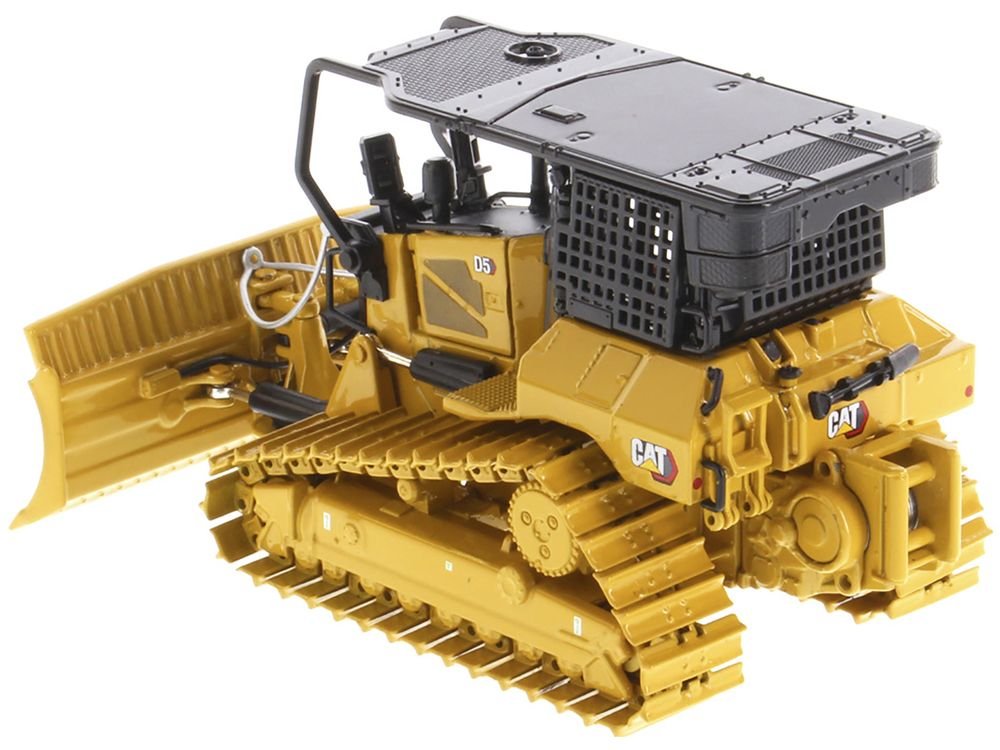 CAT Caterpillar D5 LGP Track Type Tractor Fire Dozer Yellow with Operator "High Line" Series 1/50 Diecast Model by Diecast Masters view 3